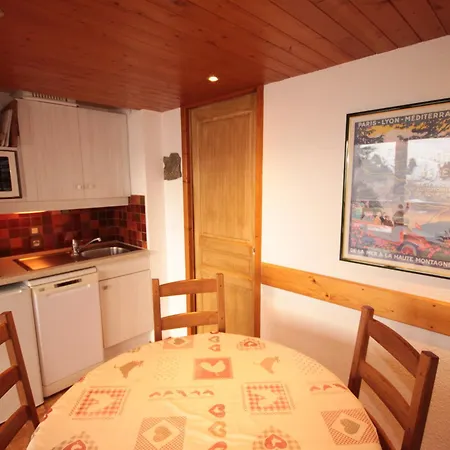 - 2 Pieces Avec Cabine, 4 Pers. Appartement