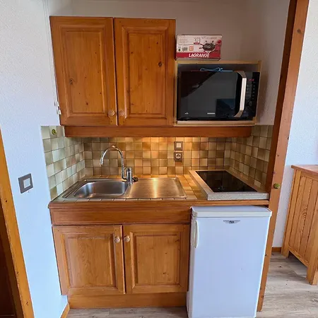 - 2 Pieces Avec Cabine, 4 Pers. Les Saisies